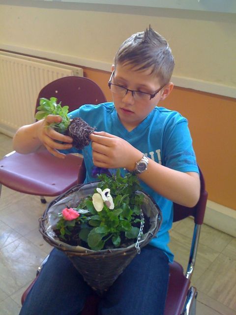 Green fingered Scouts and Explorers
