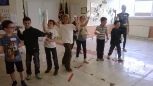 Bear Cubs do Air Activities